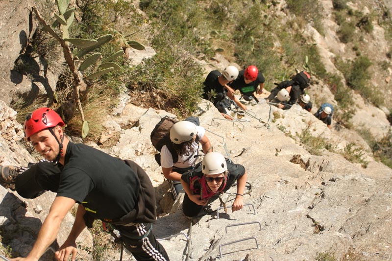 VIA FERRATA ACTIVE ANDALUCIA - GUIA TA CORDOBA