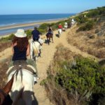 Grupo a caballo en Faro del Sur