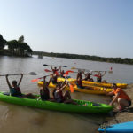 Grupo en kayaks con DXT & Aventura