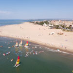 Vista aérea de actividades acuáticas en Huelva